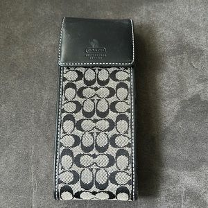 Coach Signature C Case